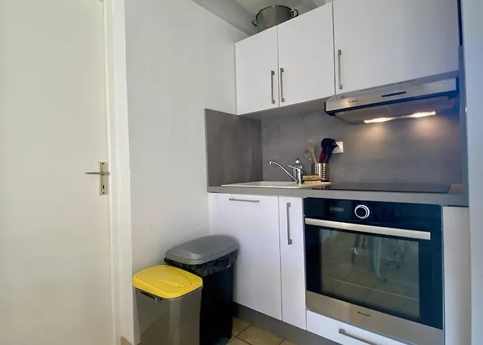 Hébergement de vacances Maison 4 Pièces Près De La - 6 Couchages - Fr-1-246a-246